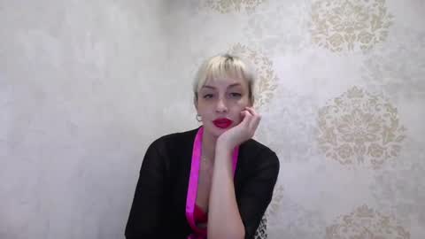 Snapshot of favorite_angel chatting on December 2024 03:09:02 AM favorite_angel online show from December 2024 03:09:02 AM