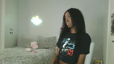 Snapshot of fayelovee chatting on October 2025 06:54:02 AM Faye Love online show from October 2025 06:54:02 AM