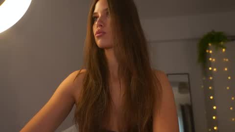 FazeyJ online show from October 2025 06:13:02 AM