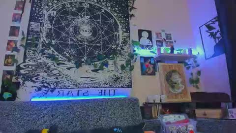 Diva online show from December 2025 01:48:02 AM