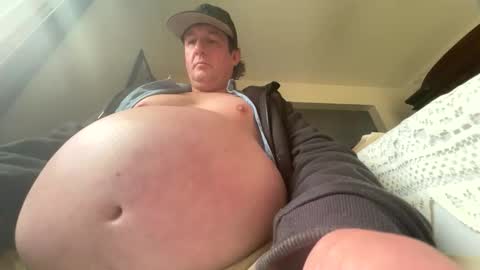 feedmyhugebelly online show from May 2026 09:11:02 PM