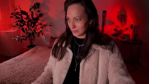 Snapshot of feela_soul chatting on October 2025 12:14:02 PM Feela online show from October 2025 12:14:02 PM