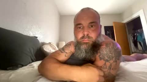 FeelGood3232 online show from May 2026 08:25:01 PM