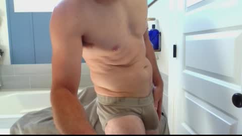 Snapshot of feelnswell424 chatting on October 2025 06:14:02 PM Nick online show from October 2025 06:14:02 PM