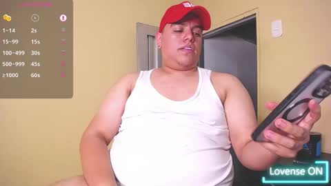 Snapshot of feetlover_liam chatting on January 2025 02:03:02 AM David online show from January 2025 02:03:02 AM