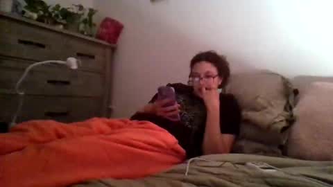 Soley online show from November 2025 04:54:02 AM