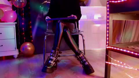 FeetVibe online show from March 2026 06:06:02 AM