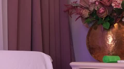 Snapshot of feliciakrige chatting on September 2025 08:09:02 PM FeliciaKrige online show from September 2025 08:09:02 PM