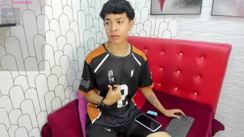 Snapshot of felipe_boy_18 chatting on March 2025 04:30:02 AM felipe_boy_18 online show from March 2025 04:30:02 AM