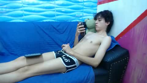 Snapshot of felipe_browns chatting on January 2025 04:23:02 PM Felipe Browns online show from January 2025 04:23:02 PM
