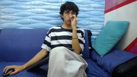 Snapshot of felipe_browns chatting on March 2025 01:31:02 PM Felipe Browns online show from March 2025 01:31:02 PM