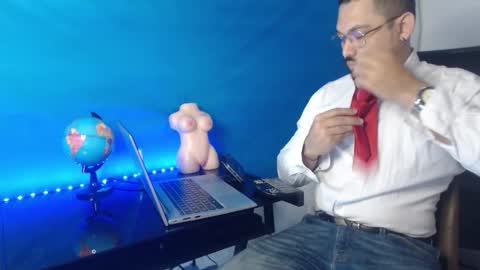 Snapshot of felipe_quiroz1 chatting on September 2025 12:27:02 PM FELIPE QUIROZ online show from September 2025 12:27:02 PM