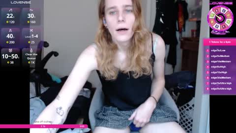Snapshot of feliskatusgirl chatting on December 2024 05:59:02 PM Terra online show from December 2024 05:59:02 PM