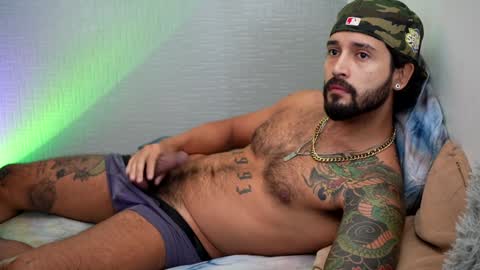 Snapshot of felix_candela chatting on December 2024 02:09:01 PM Felix Candela online show from December 2024 02:09:01 PM