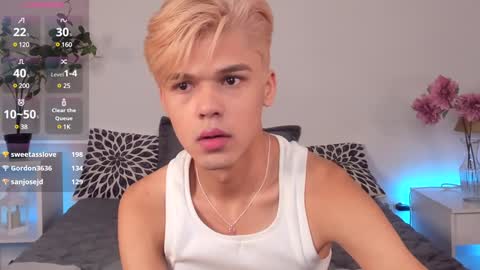 Felix online show from February 2025 10:39:01 PM