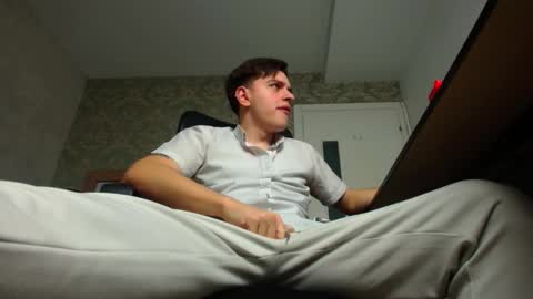 Snapshot of felixstark chatting on October 2025 05:13:01 AM FelixStark online show from October 2025 05:13:01 AM