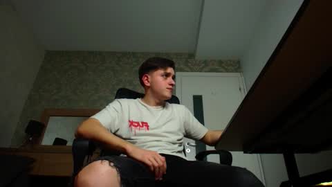 Snapshot of felixstark chatting on October 2025 05:58:02 PM FelixStark online show from October 2025 05:58:02 PM