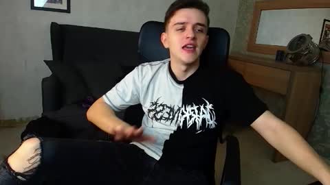 Snapshot of felixstark chatting on November 2025 05:19:02 AM FelixStark online show from November 2025 05:19:02 AM