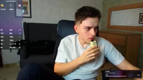 Snapshot of felixstark chatting on December 2025 05:35:02 AM FelixStark online show from December 2025 05:35:02 AM