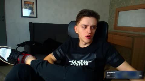 Snapshot of felixstark chatting on December 2025 05:36:02 AM FelixStark online show from December 2025 05:36:02 AM