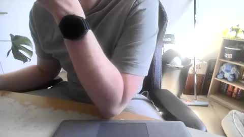 fem_alice_louis_dom online show from April 2026 01:37:02 PM