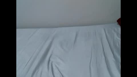 Snapshot of femaqueen chatting on December 2025 08:16:02 PM Navil online show from December 2025 08:16:02 PM