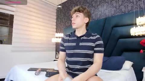 Femboy Max online show from March 2026 11:38:01 AM