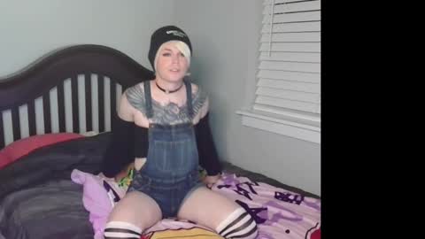 Dee online show from October 2025 02:40:02 AM