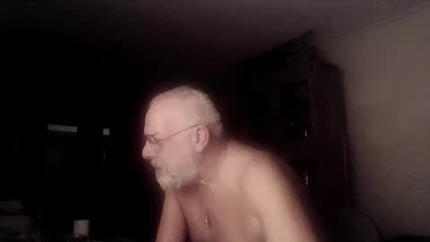Snapshot of femdom_sub chatting on January 2025 06:14:01 AM femdom_sub online show from January 2025 06:14:01 AM