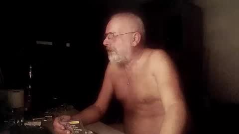 Snapshot of femdom_sub chatting on January 2025 01:48:01 AM femdom_sub online show from January 2025 01:48:01 AM