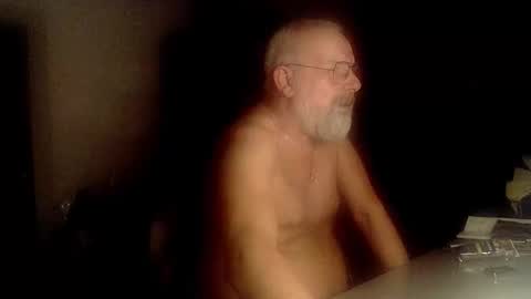 Snapshot of femdom_sub chatting on October 2025 06:47:01 PM femdom_sub online show from October 2025 06:47:01 PM