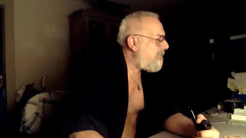 Snapshot of femdom_sub chatting on November 2025 08:43:01 PM femdom_sub online show from November 2025 08:43:01 PM