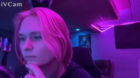 femlayla online show from February 2026 07:23:02 AM