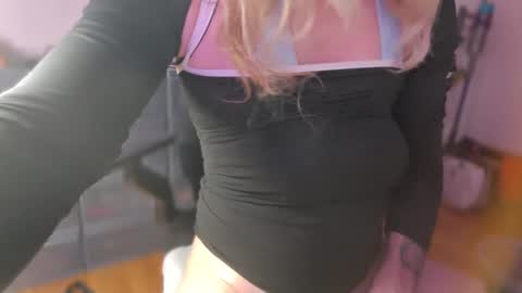 femme_mystique online show from November 2025 09:52:01 AM