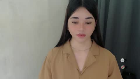 Snapshot of femylove chatting on December 2024 04:50:01 PM YOUR BEAUTIFUL ASIANFHEMY online show from December 2024 04:50:01 PM