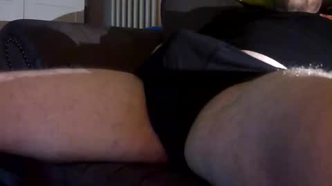 fenderjaguar667 online show from June 2026 10:19:02 PM