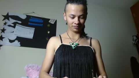 Snapshot of fenixmfx chatting on November 2025 11:58:01 PM Fenix online show from November 2025 11:58:01 PM