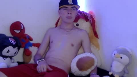 Snapshot of fenixx_777 chatting on February 2025 09:53:02 AM Fenixx 777 online show from February 2025 09:53:02 AM