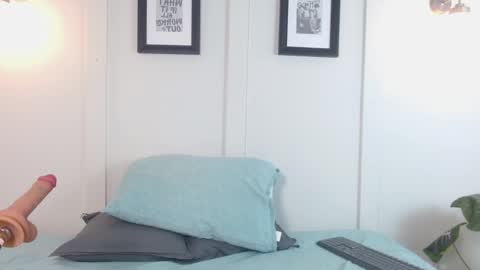 Snapshot of fer_luxx chatting on March 2026 11:37:02 AM Fer online show from March 2026 11:37:02 AM