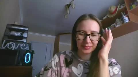 feraliss online show from March 2026 11:24:02 AM