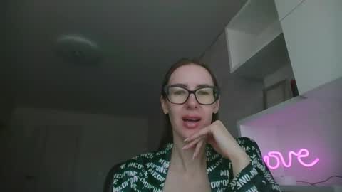 feraliss online show from March 2026 09:46:01 AM