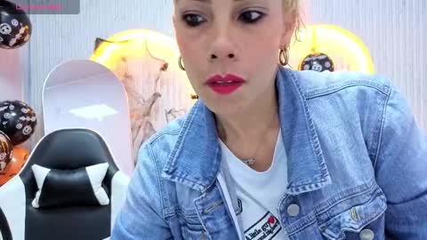 Ferchis  online show from October 2025 12:49:02 PM