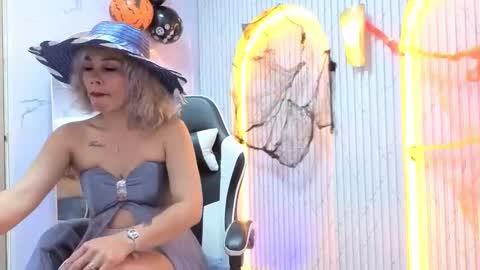 Ferchis  online show from October 2025 01:35:02 PM