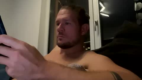 ferdl1988_1 online show from October 2025 09:42:01 PM