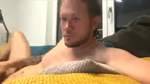 ferdl1988_1 online show from March 2026 10:49:02 PM