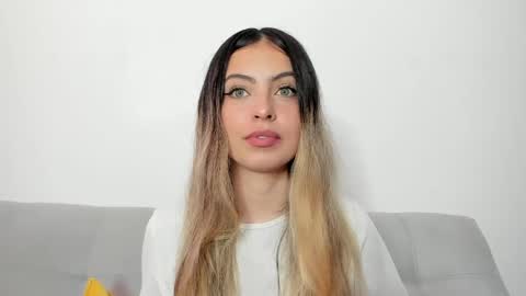 fernanda  online show from May 2026 03:20:02 PM