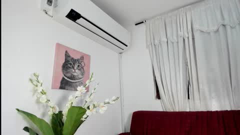 Snapshot of fernanda_brown01 chatting on October 2025 09:37:02 PM Fernanda online show from October 2025 09:37:02 PM