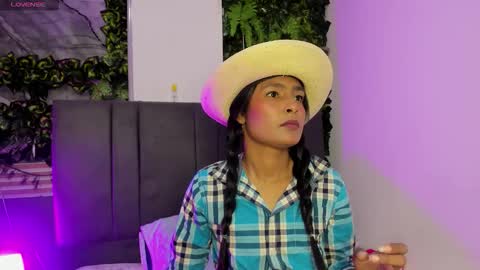 Snapshot of fernanda_liie_ chatting on October 2025 12:28:01 PM fernanda_liie_ online show from October 2025 12:28:01 PM