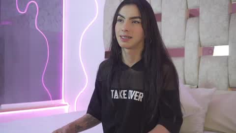 Snapshot of fernanda_thail_ chatting on April 2026 08:43:02 PM fernanda_thail_ online show from April 2026 08:43:02 PM