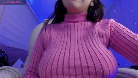 Snapshot of fernandadiaz05 chatting on February 2025 10:21:01 PM Fernanda Diaz online show from February 2025 10:21:01 PM